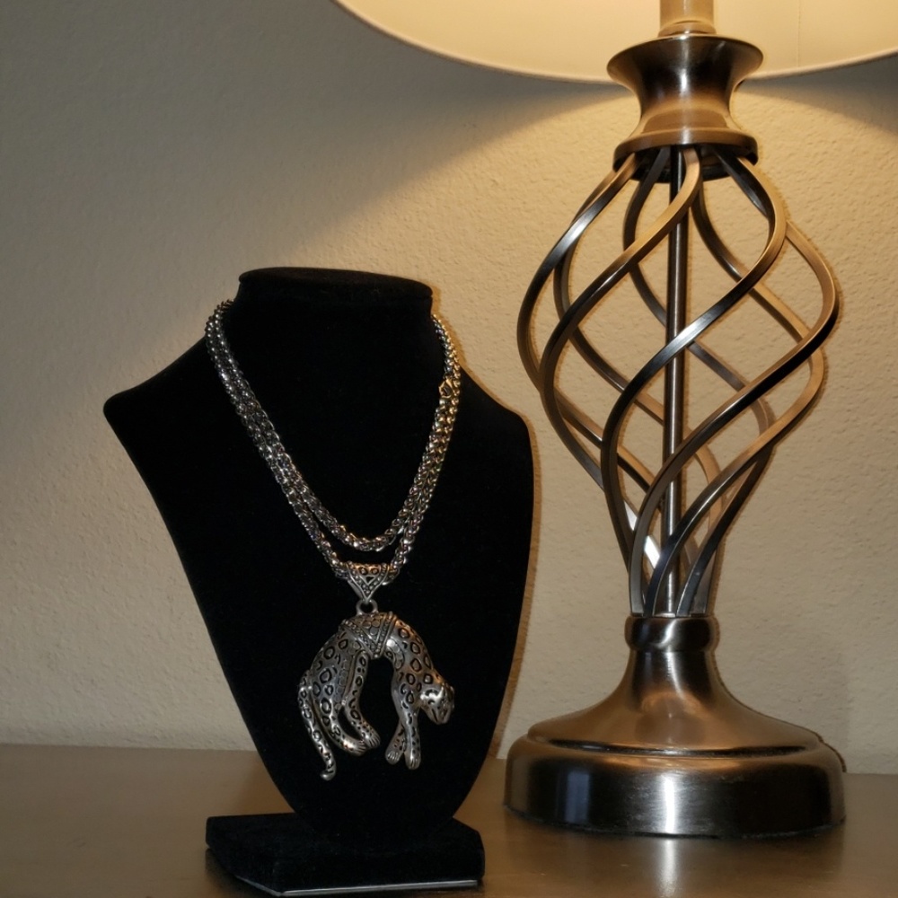 Necklace - Picture 3 of 3